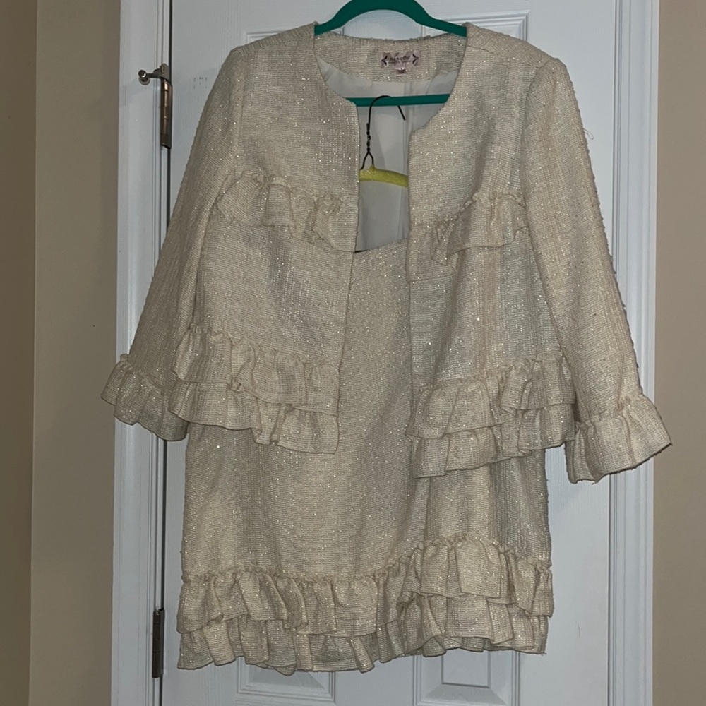 Nanette By Nanette Lepore skirt suit set. Size 14.